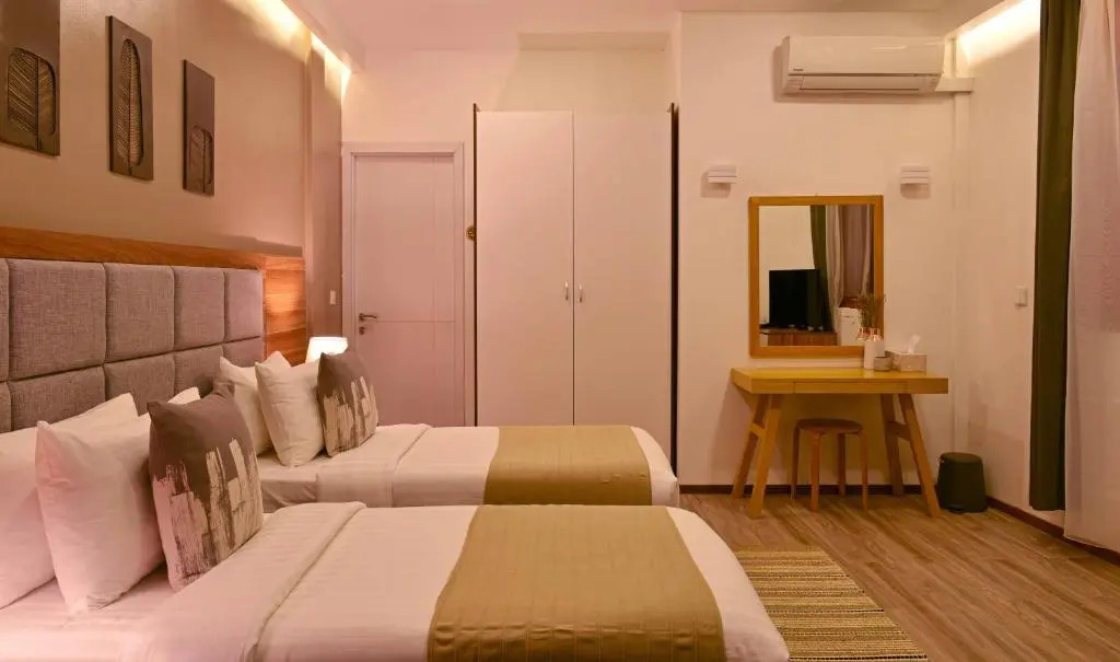 Veli Vilaa Dhiffushi - Beachfront