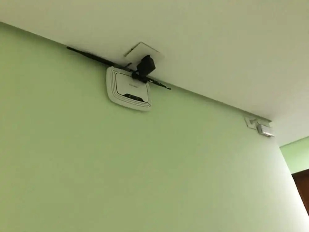 Hotel Caliente - Café da Manhã e Estacionamento Incluso