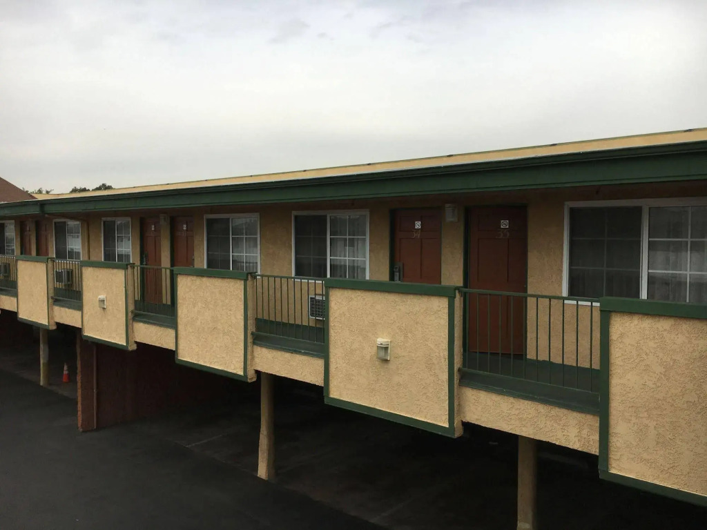 Starlite Motel
