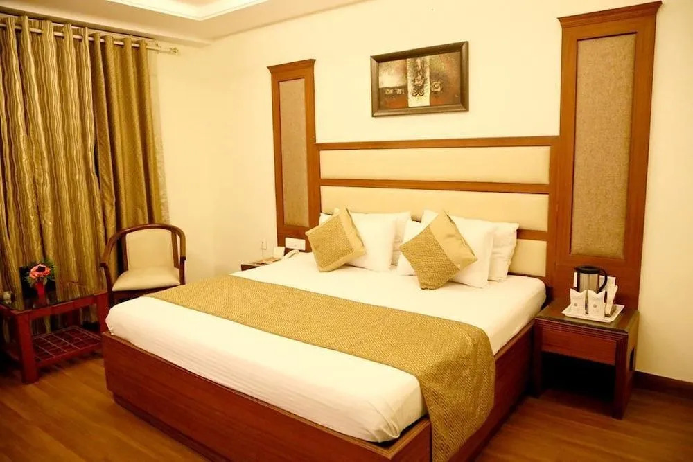 JK Rooms 130 Hotel Paras
