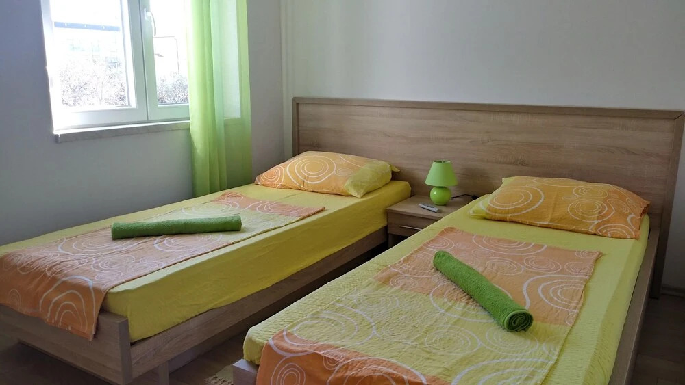 Lovely one Bedroom Apartment Mary in the Center