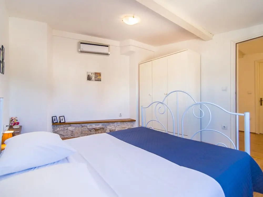 Comfortable Holiday House Gianni for up to 5 Persons