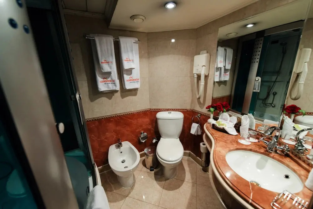 MS Royal La Terrasse Luxor-Aswan 7 Night Cruise Thur-Thur
