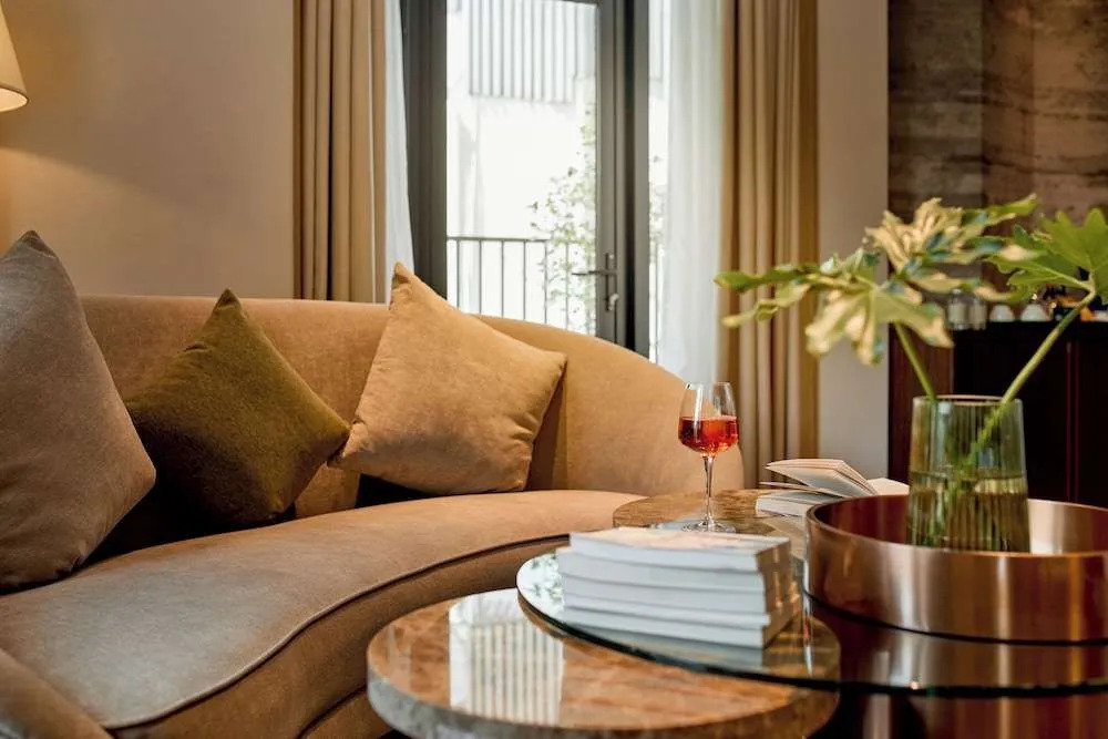 REY Hotel Hanoi