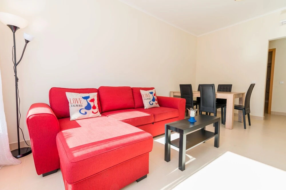 15min walk to Cabanas center, Pool, Wifi, Bbq and air-conditioning