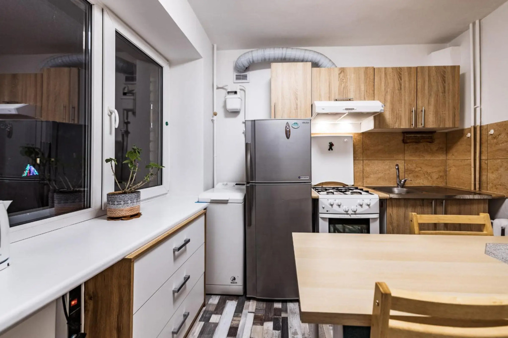 Cozy Apartment in Kaunas with Free Parking