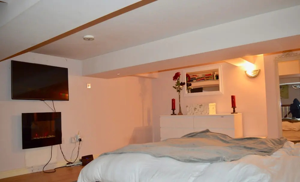 2 Bedroom Apartment 10mins From Central Manchester