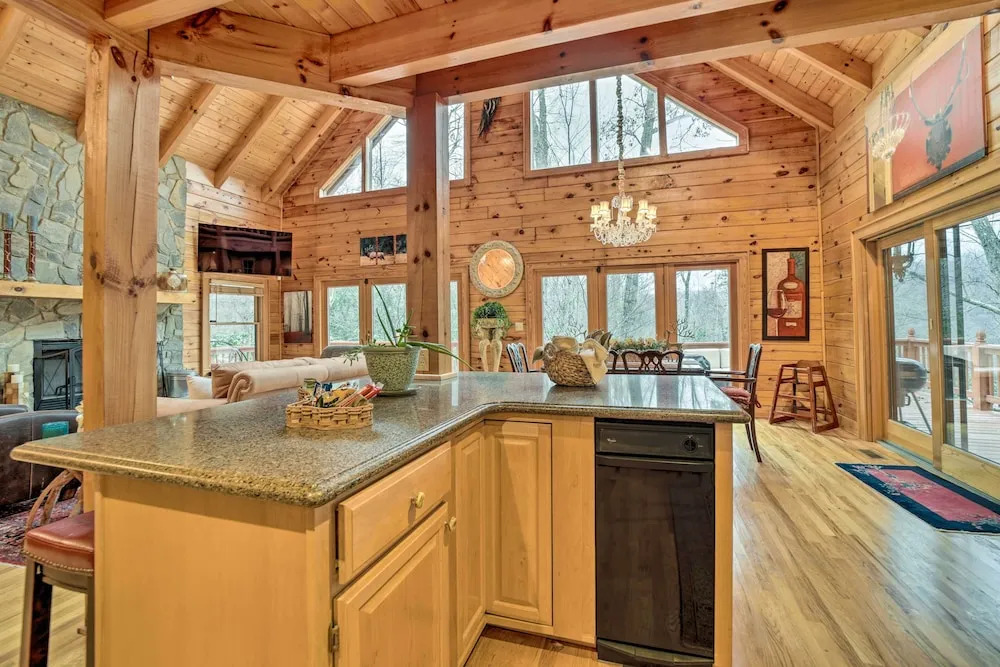 Walk to Golfing: Grand Maggie Valley Cabin