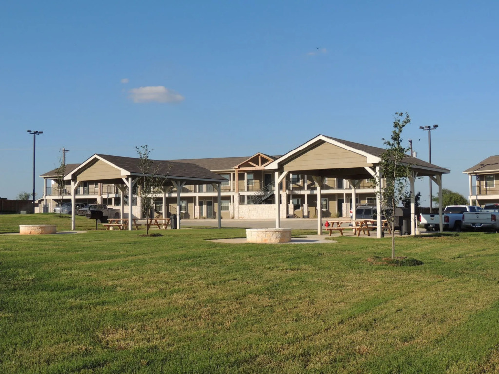 Eagles Den Suites Kenedy a Travelodge by Wyndham