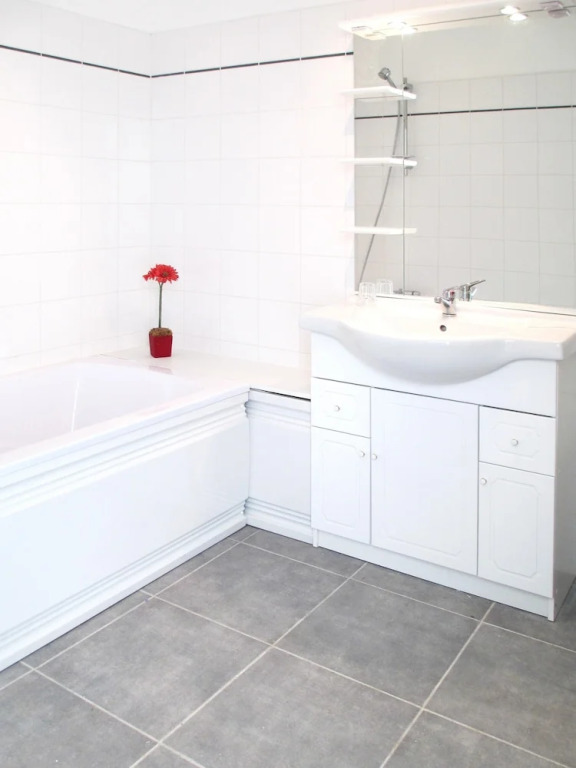 House With 3 Bedrooms in Monthenault, With Enclosed Garden and Wifi -
