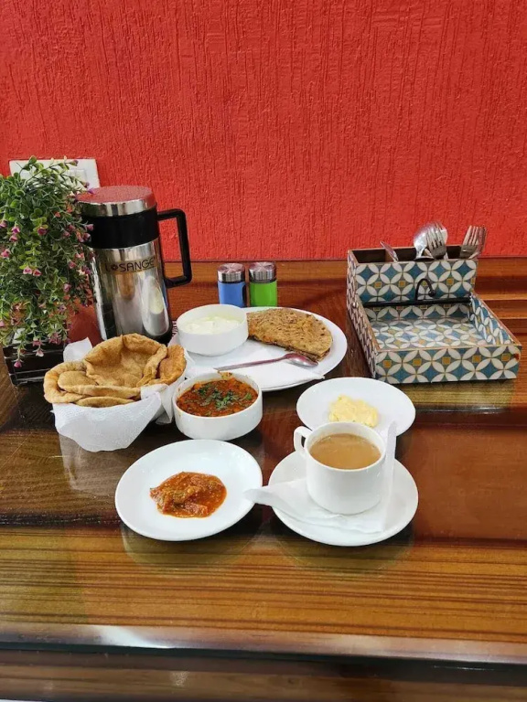Hotel IVY Near Delhi Airport