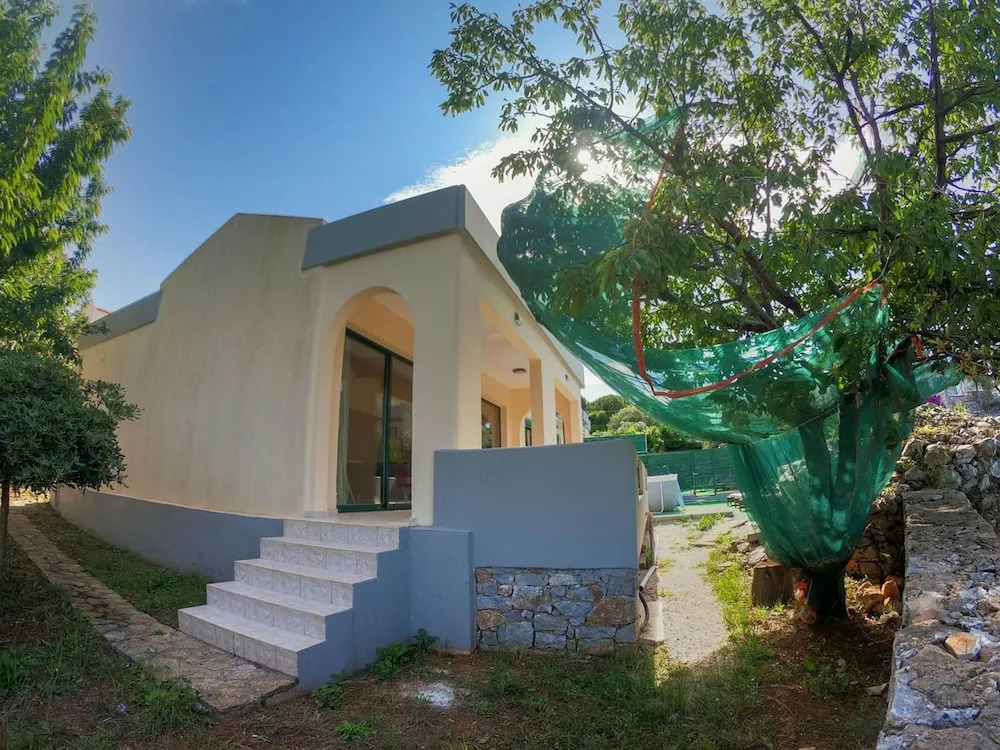 Villa Iris