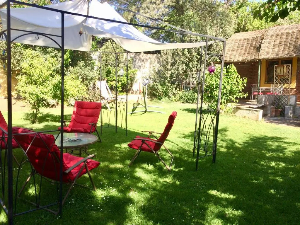 JI Home Boutique