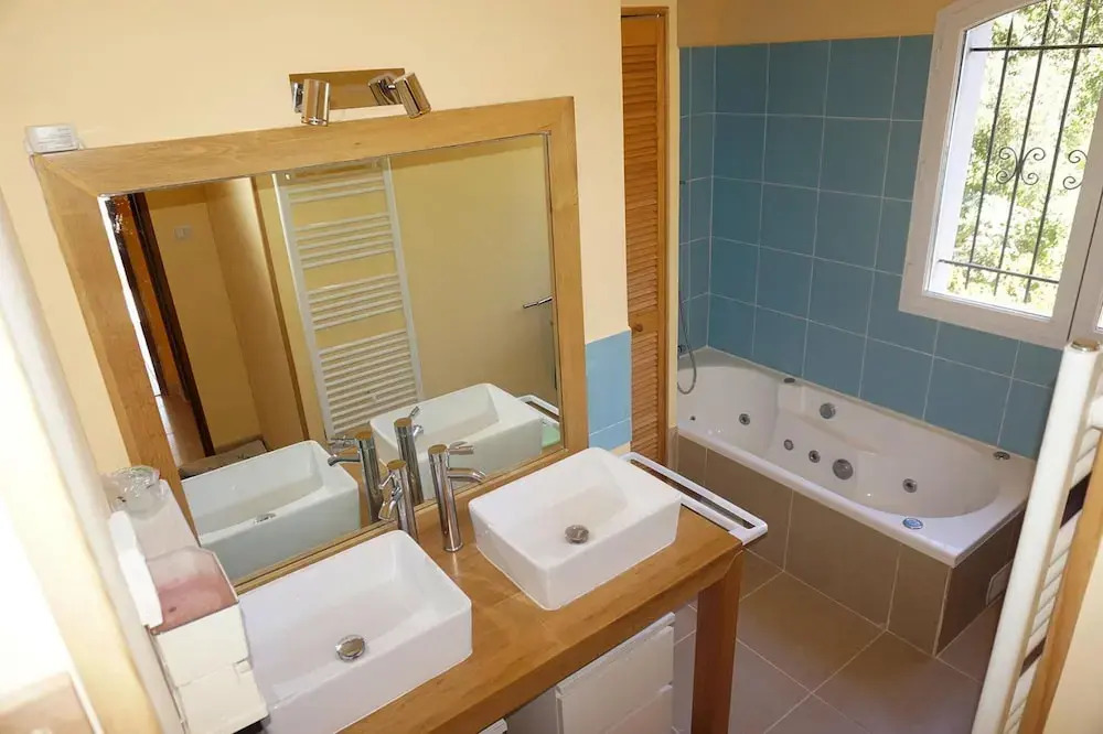 Pretty and Modern Villa With Private Pool, Cavalaire-sur-mer