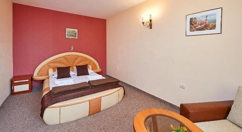 Peneka Hotel