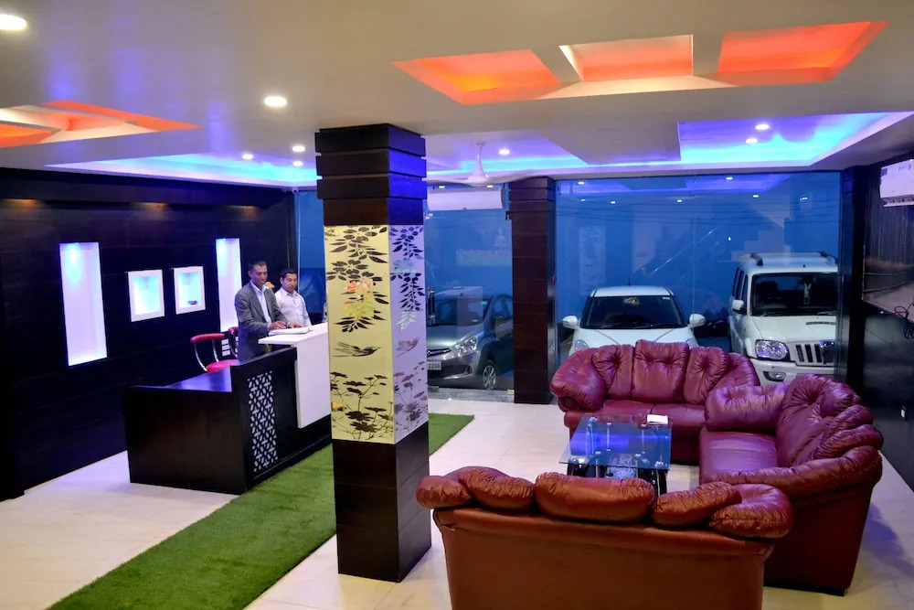King Castle Mcleodganj-centrally heated and air cooled- Near MALL Road