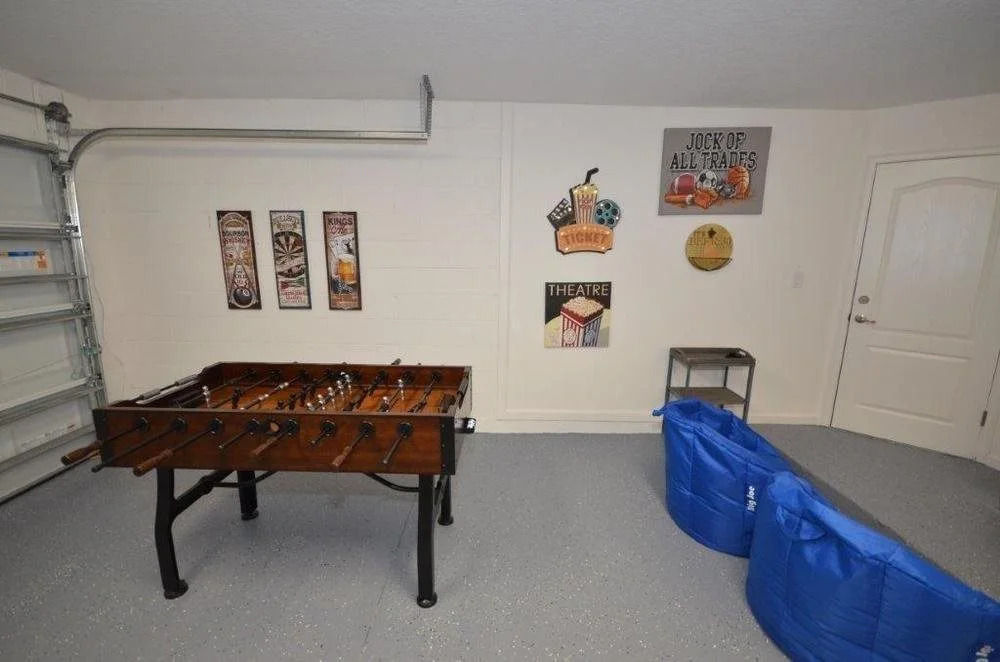 Veranda Palm Villa w Pool Game room near Disney