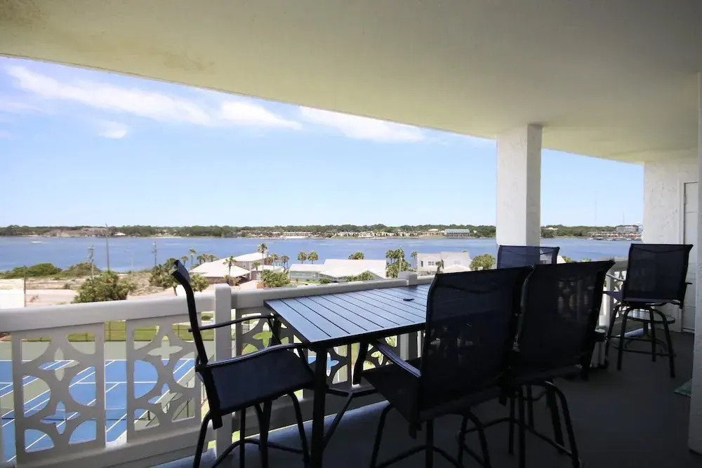 560 El Matador 2 Bedroom Condo