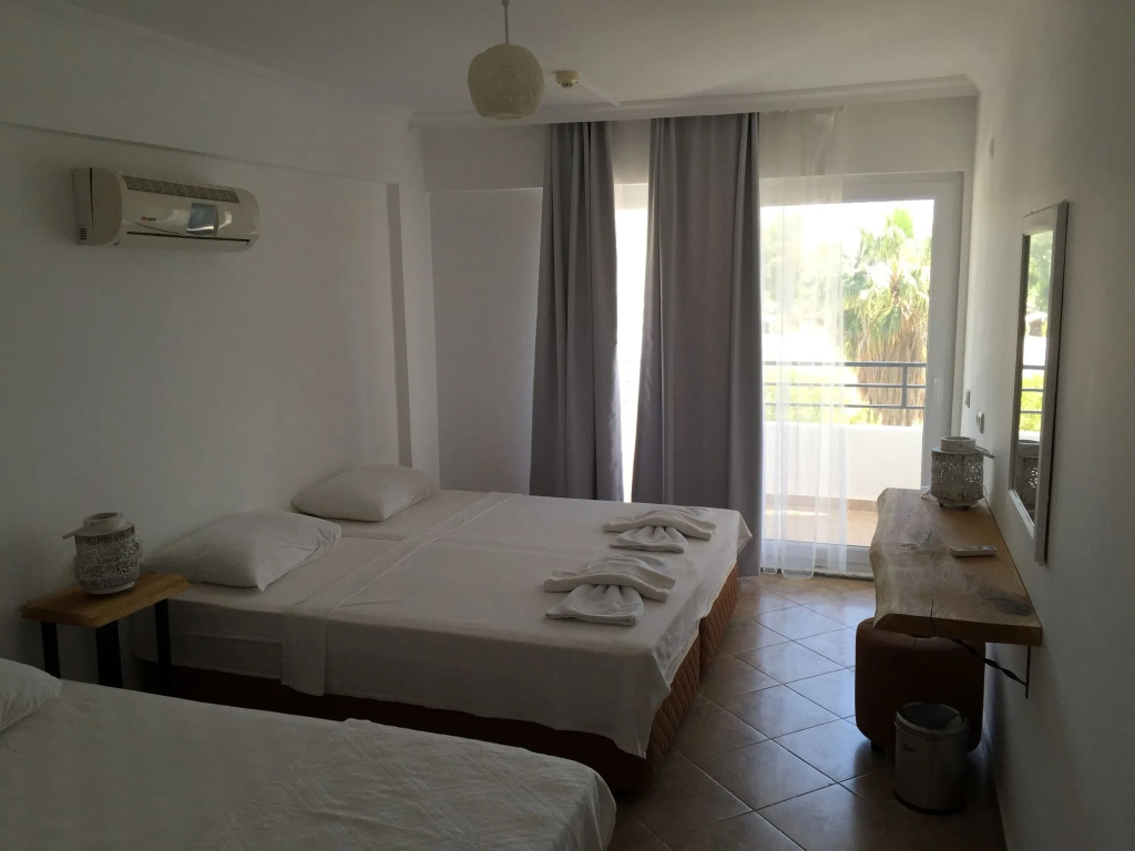 Pataros Hotel
