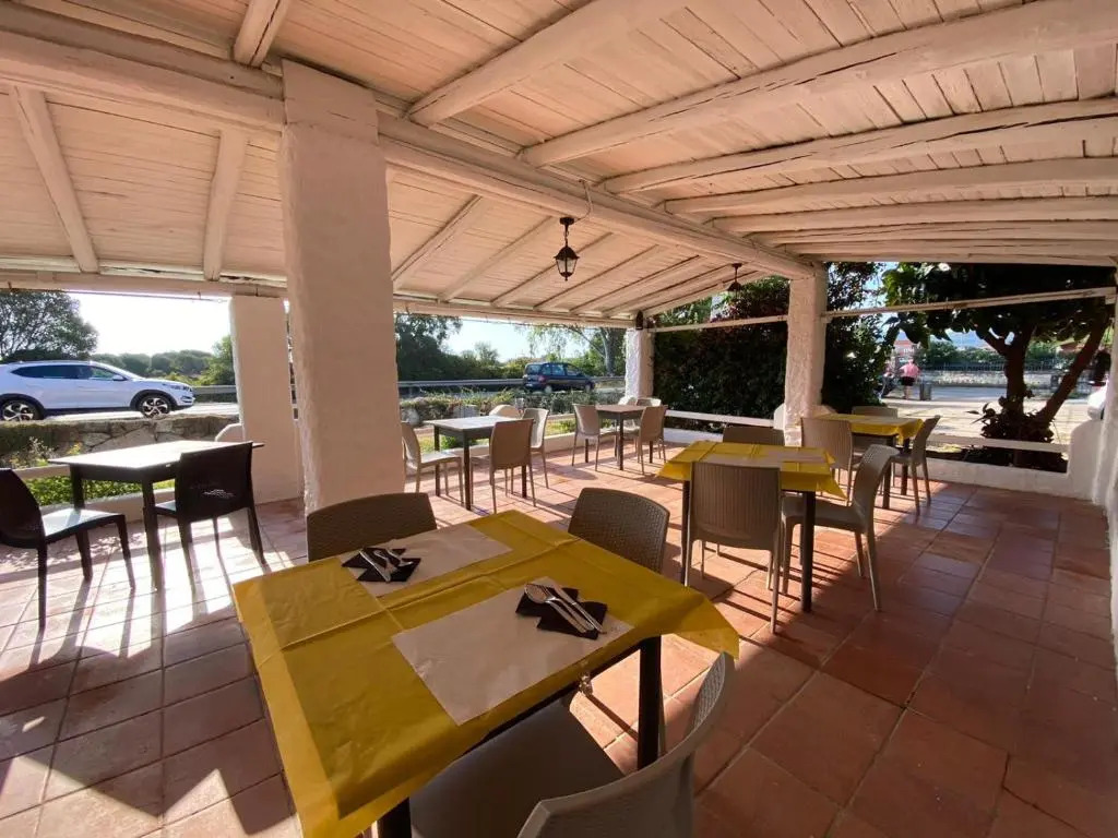Helios Hotel