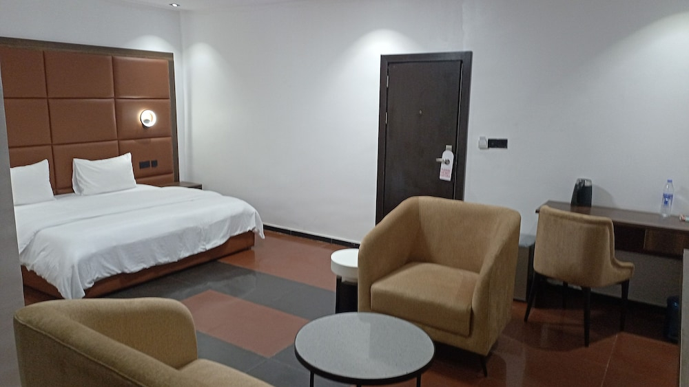 Hotel Thirty Five