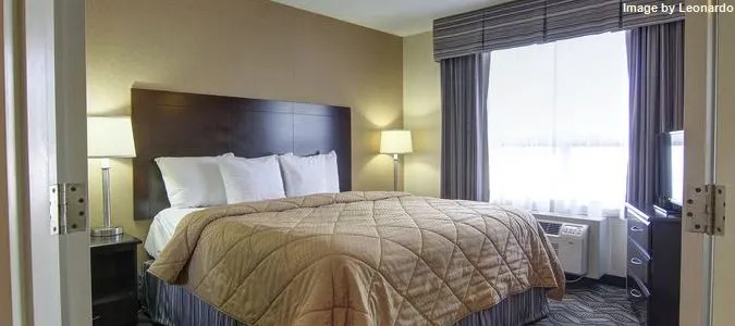 Travelodge Ambassador Bridge Windsor