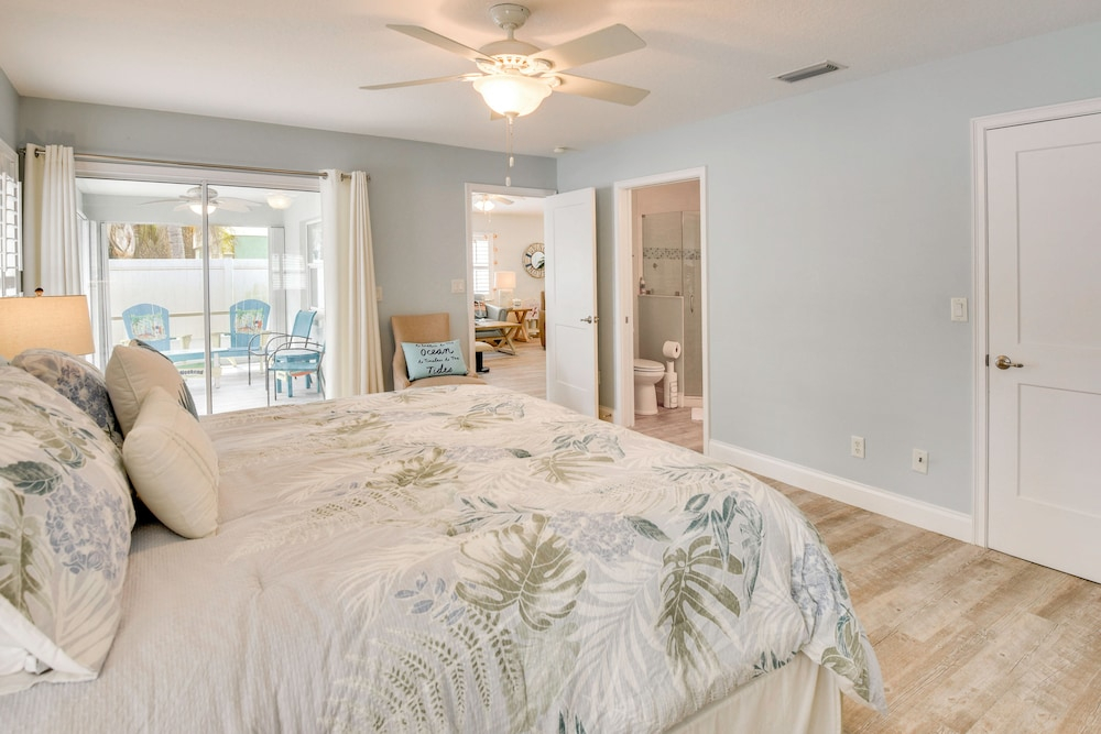 Stroll to Shore: Pet-friendly Flagler Beach Escape