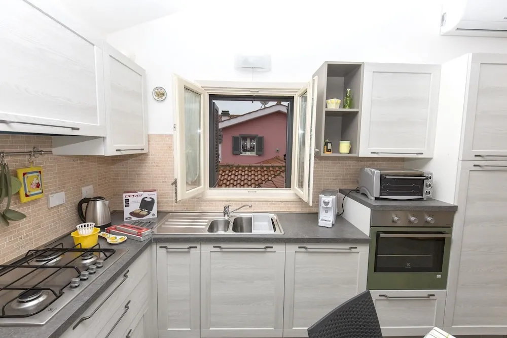 Apartment With 2 Bedrooms in Capannori, With Furnished Balcony and Wif
