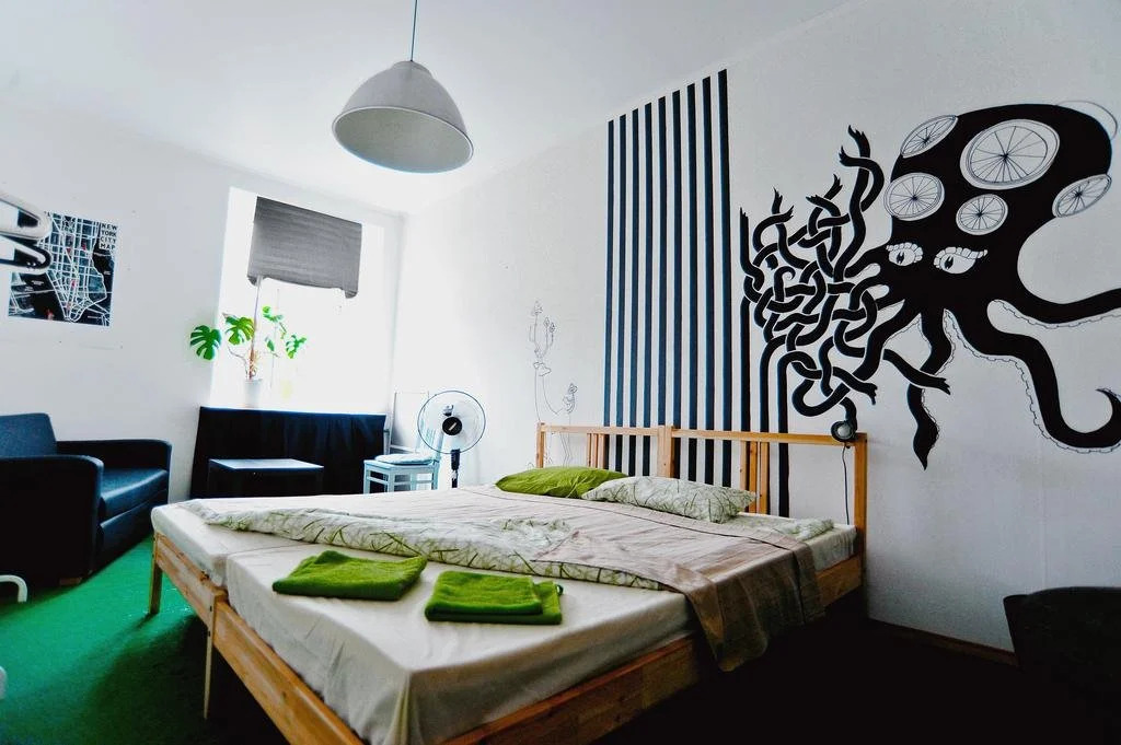 Tabouret Rooms na Mayakovskogo 17