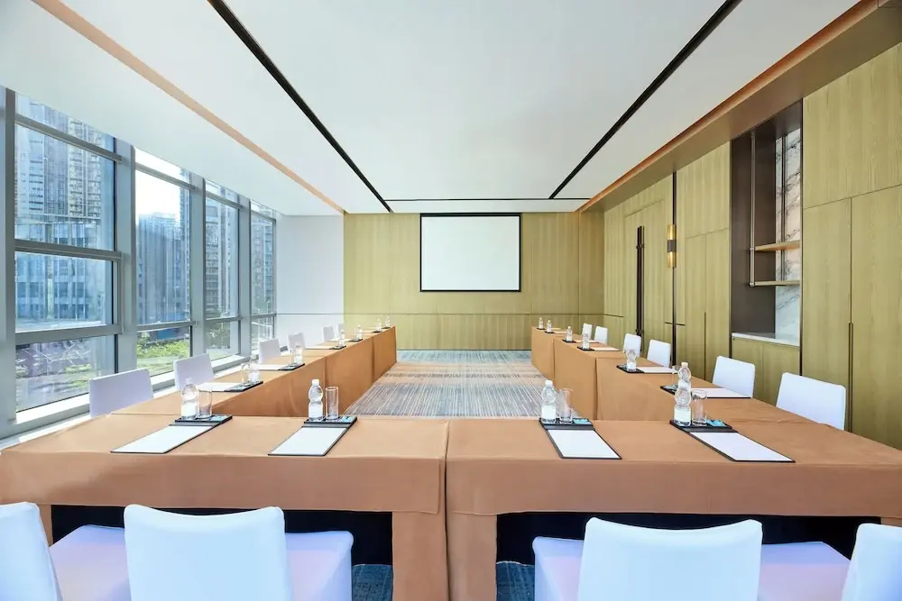 Отель Courtyard by Marriott Zhuhai