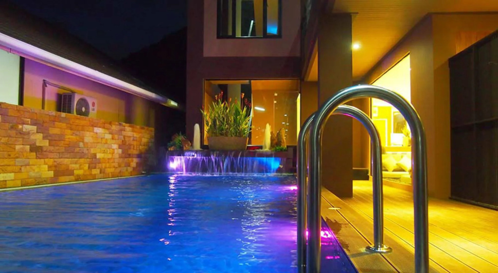 Westkey Kamala Hotel