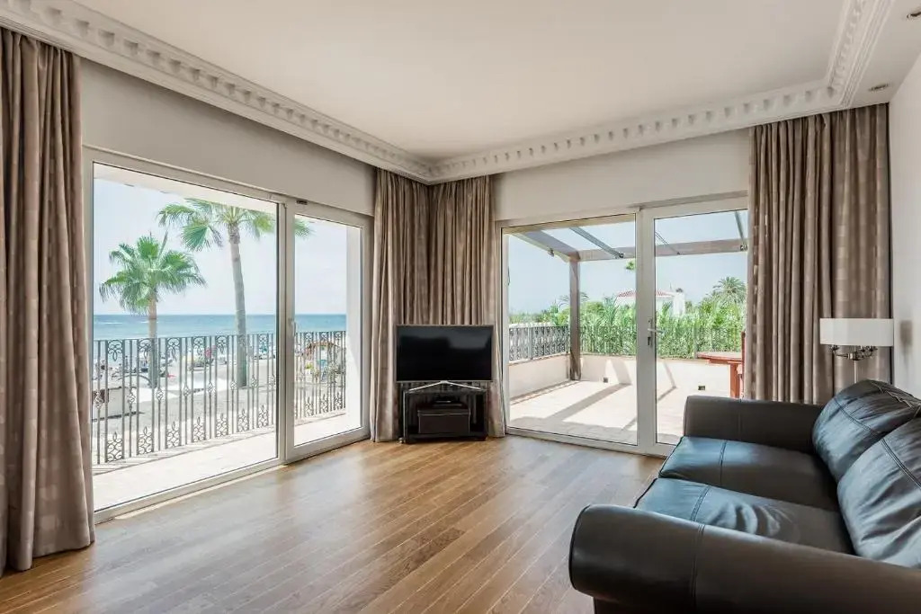 The Residence by the Beach House Marbella