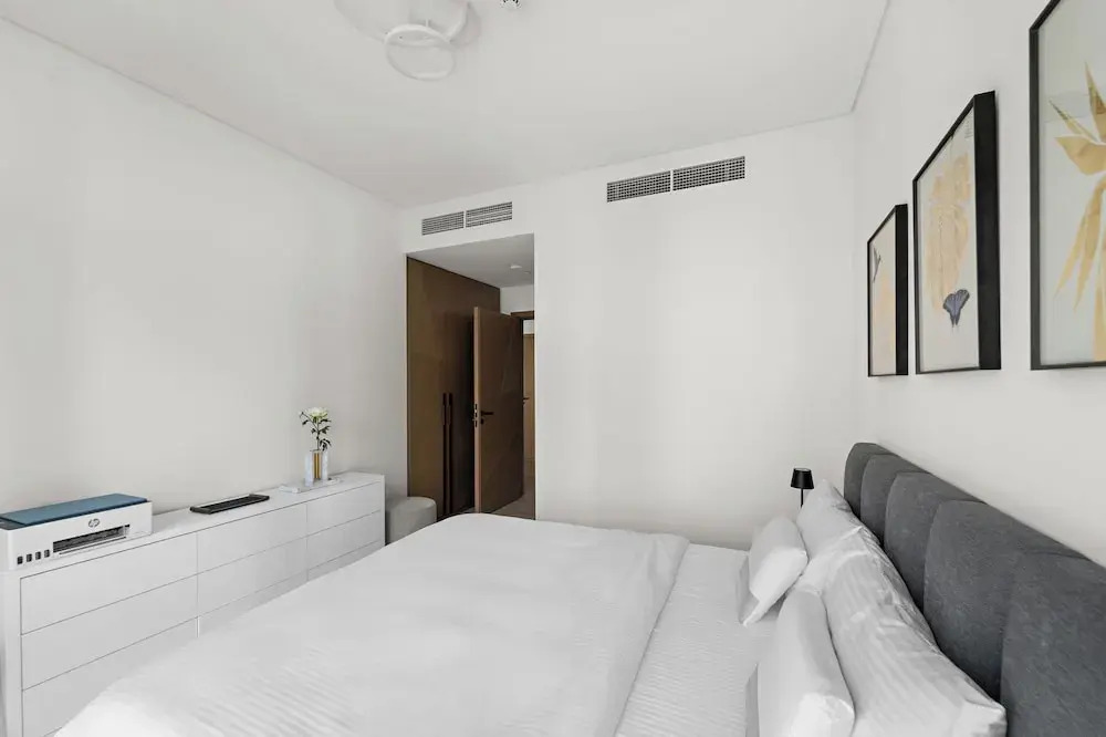 1BR Skyline Views Dubai Creek Harbour
