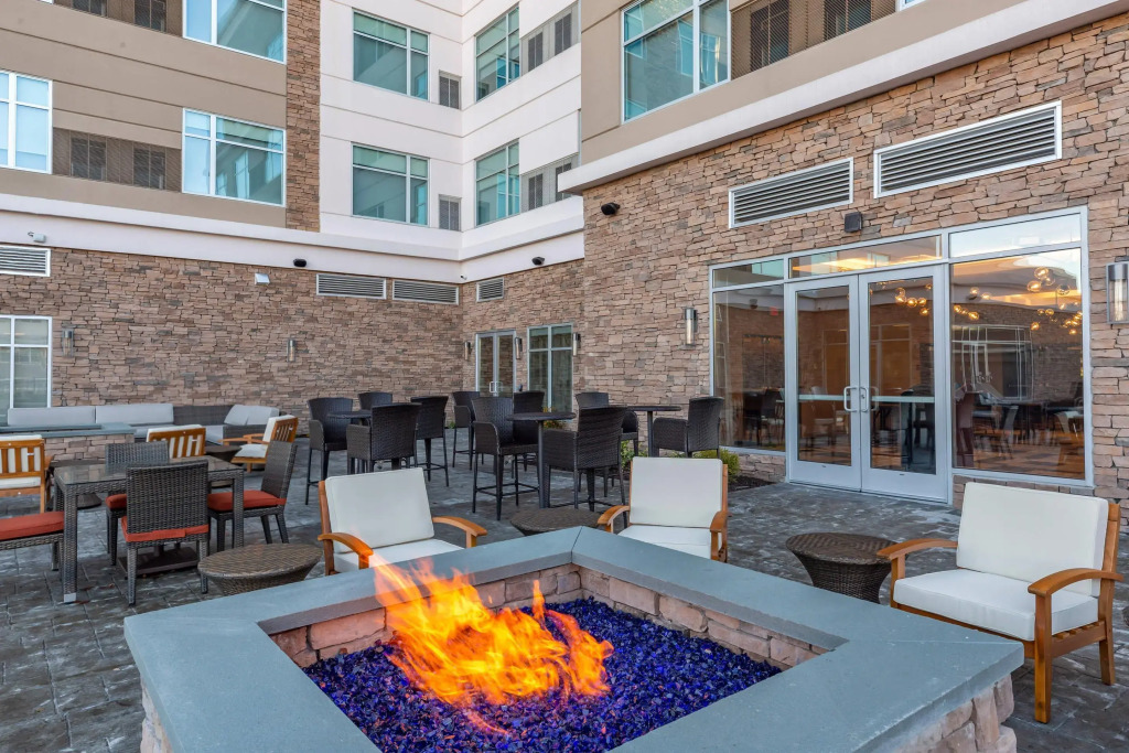 Cambria Hotel Manchester South Windsor