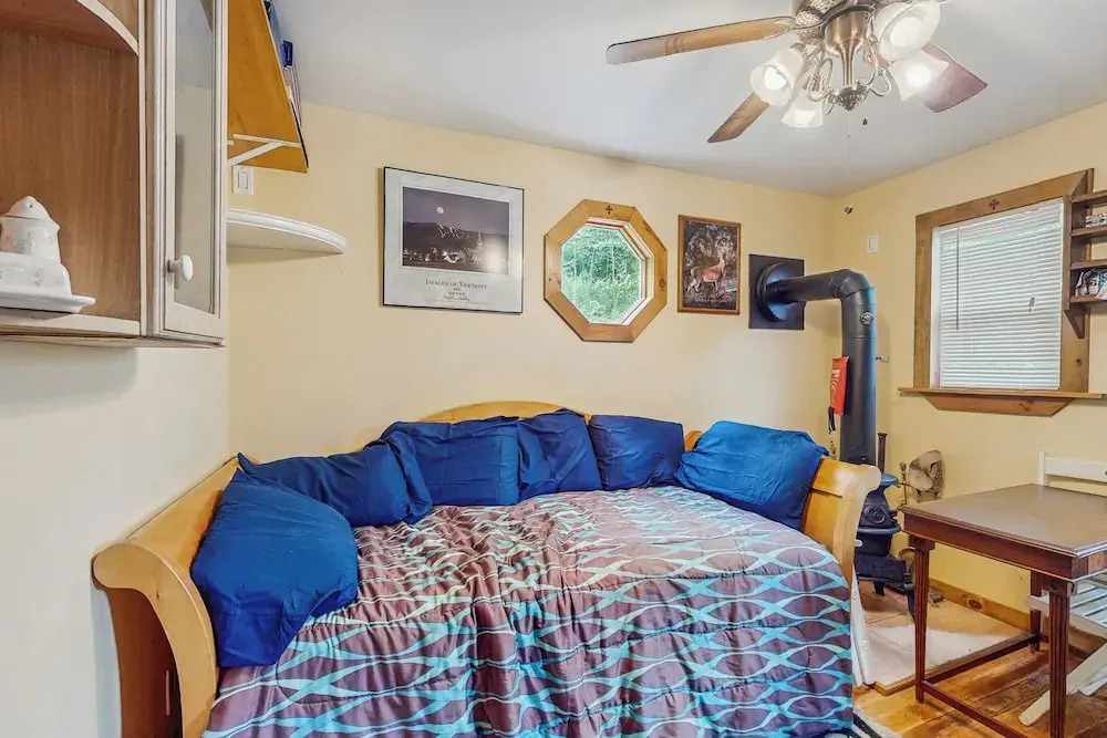 Tiny House at Sugarbush North: Adventure Hub!