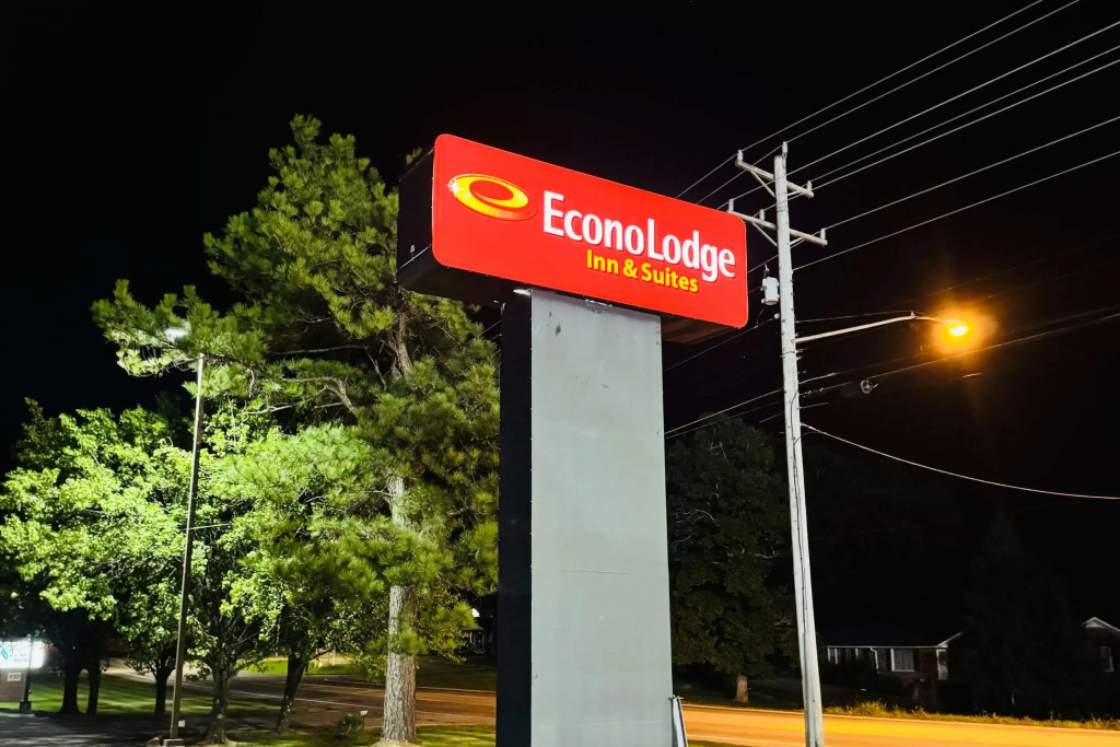 Econo Lodge Inn & Suites Centerville