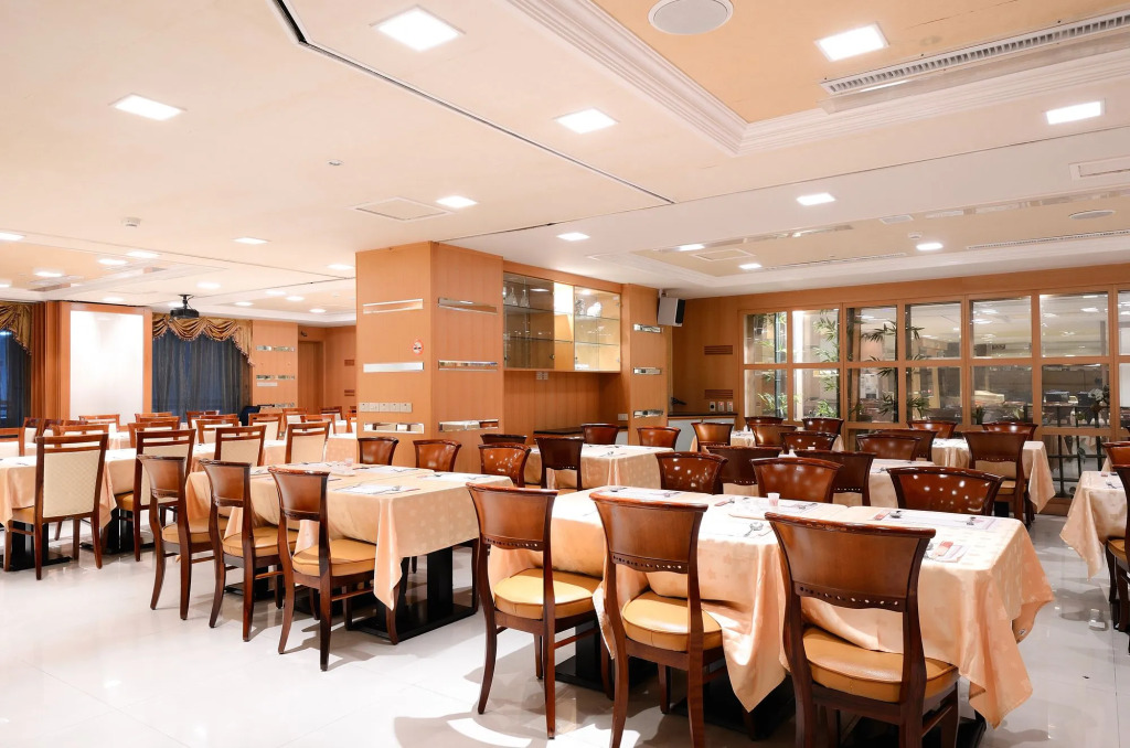 爵起商務飯店
