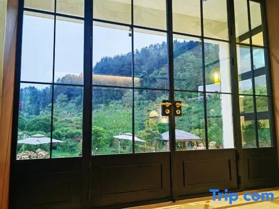 Qipan Yeshe Homestay (Zhangjiajie National Forest Park)