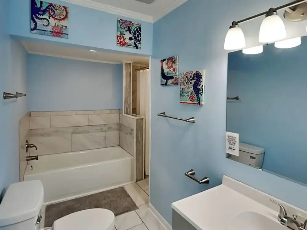 East Coast Ku'uipos Cottage by Carolina Retreats