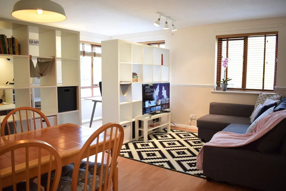 2 Bedroom Flat in Canada Water