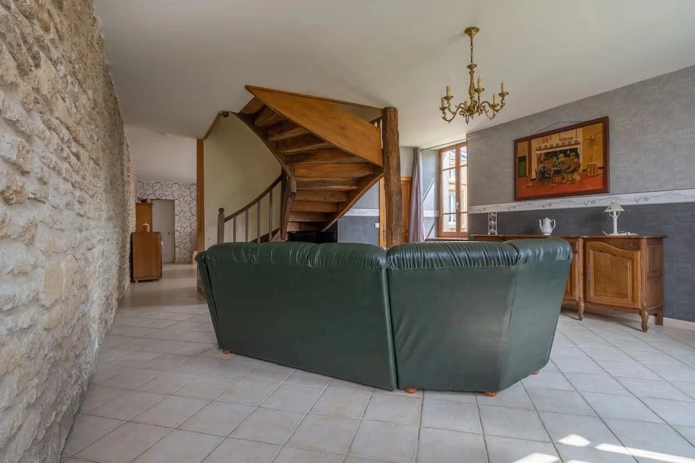 Vintage Holiday Home in Nouart