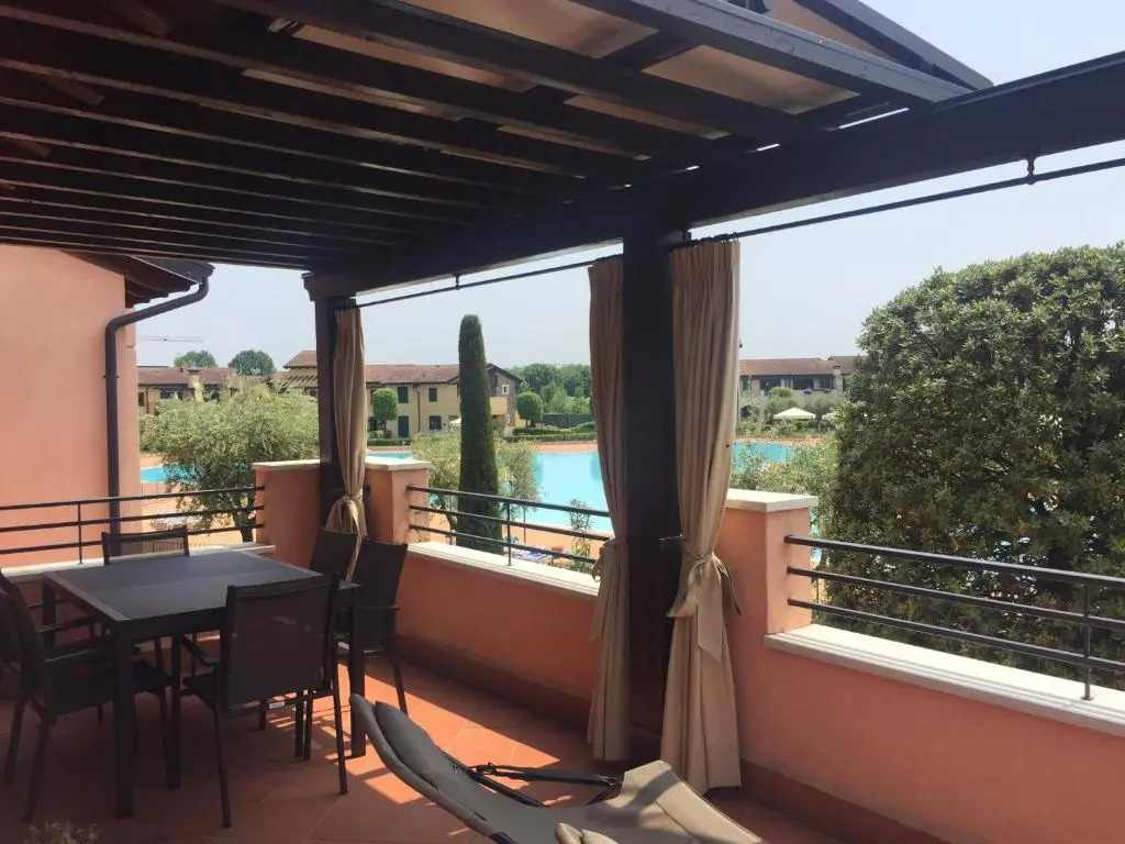 Esclusivo trilocale in residence di pregio con piscina