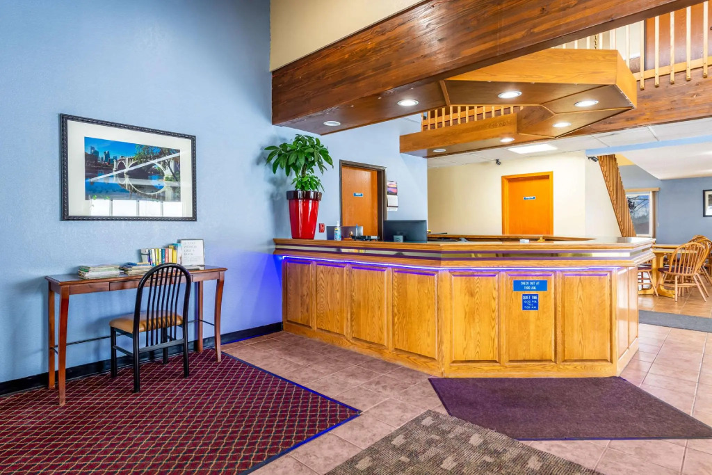 Royal Inn & Suites Milaca