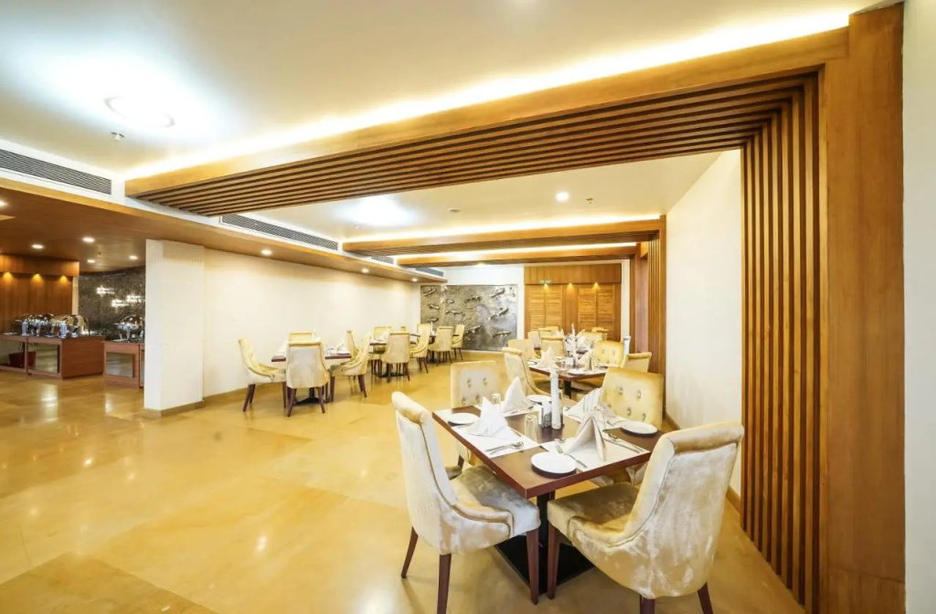 Kpm Tripenta Hotel