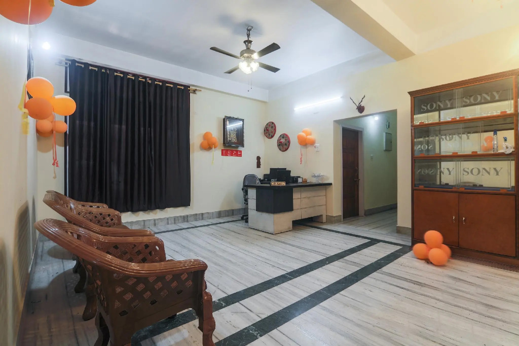 OYO Flagship 17077 Elegant Guest House