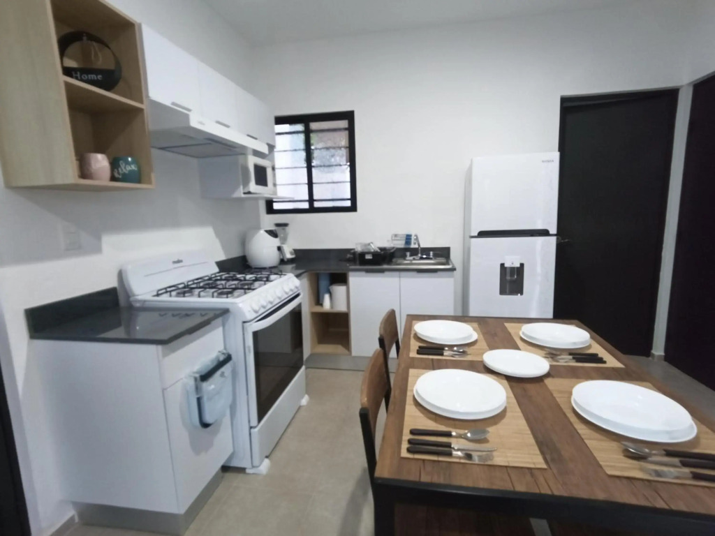 Casa en privada con alberca, Excelente para vacaciones y descanso