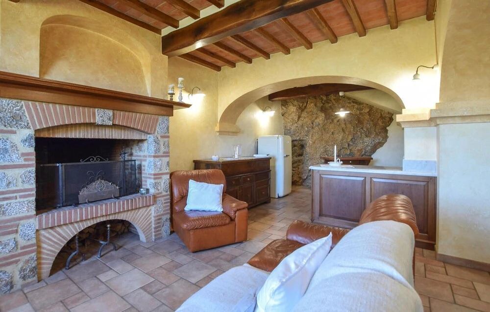 Nice Home In Camaiore Lu