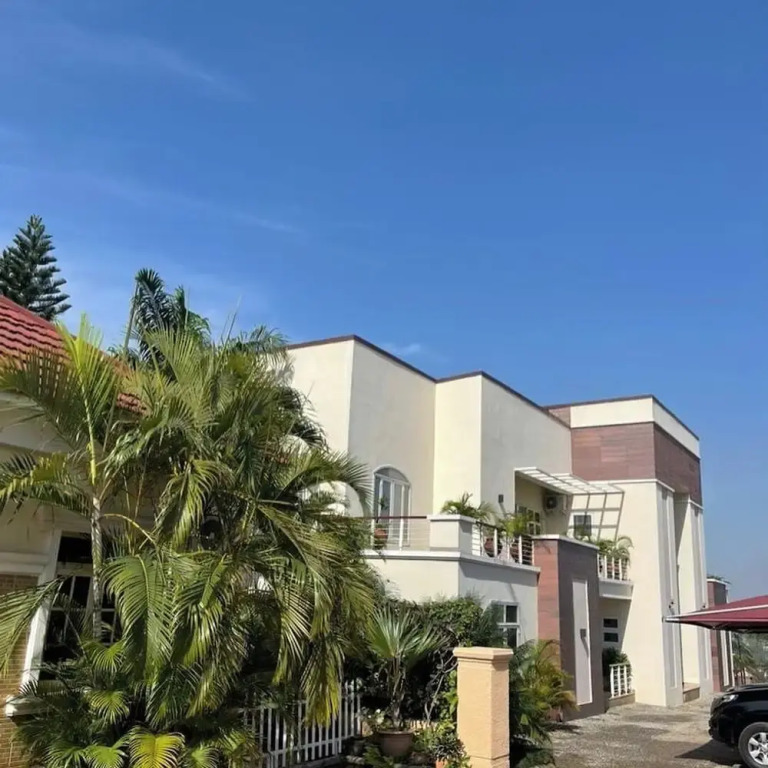 Smart Emmanuel's Place