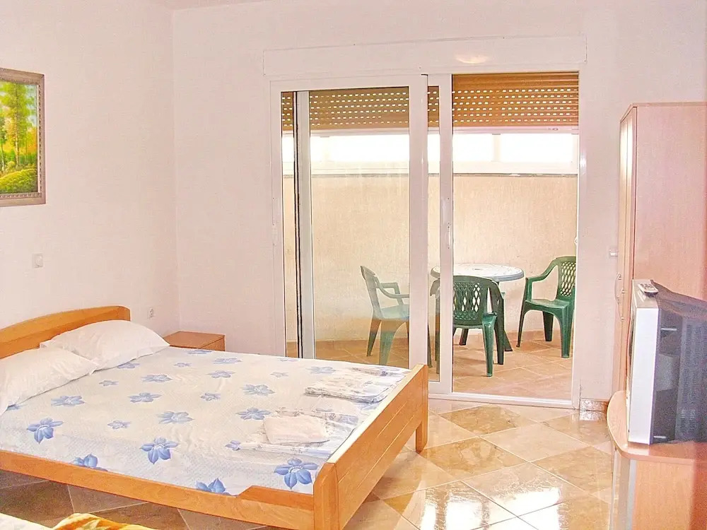 Panorama Apartments & Rooms