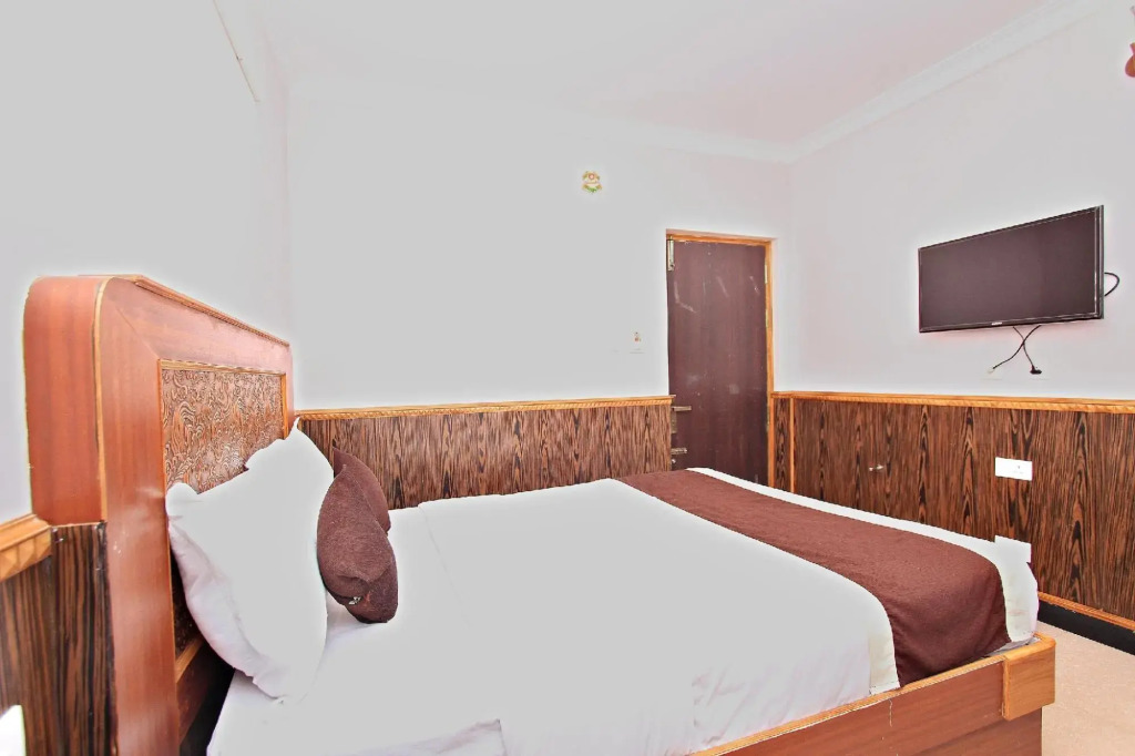 Capital O 8709 Hotel Rain Forest